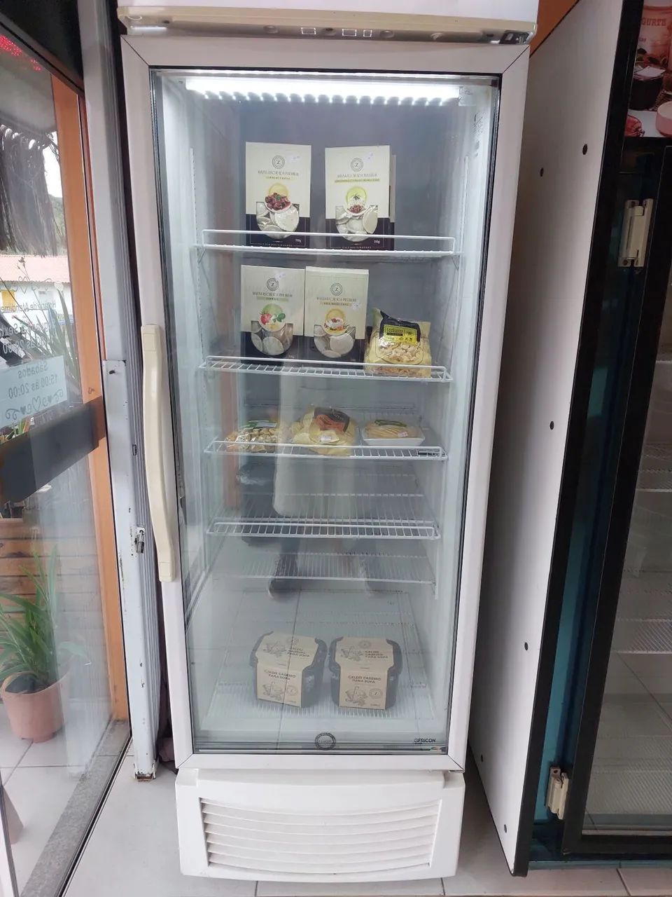 Freezer Expositor Vertical 1 porta