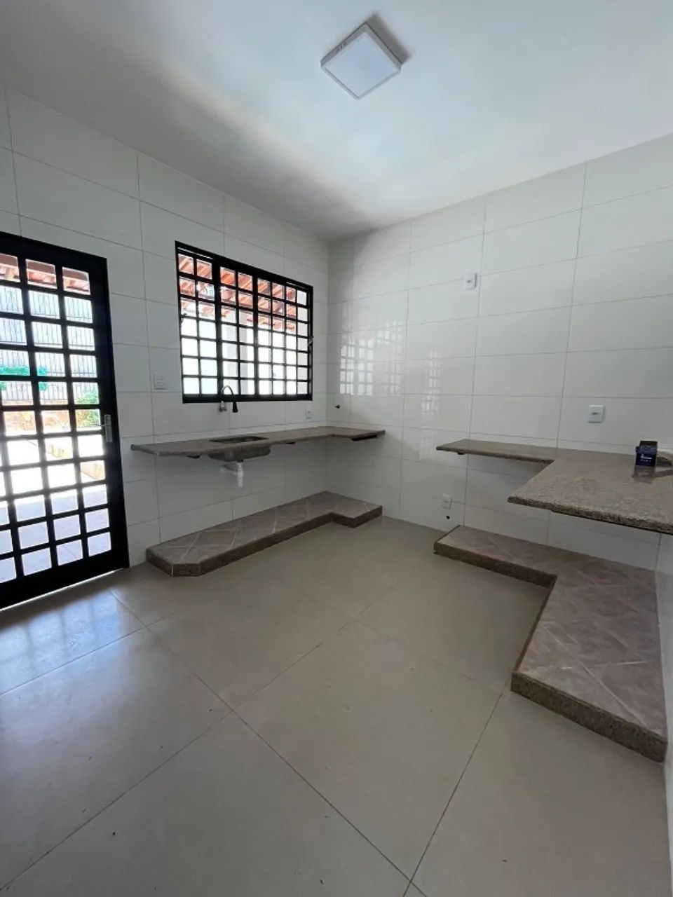 Alugo Casa 4 quartos com Piscina| Funcionários  - Foto 4