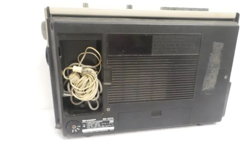 RÁDIO CASSETE ANTIGO SHARP RD-437X PARA COLECIONADORES!! SEM