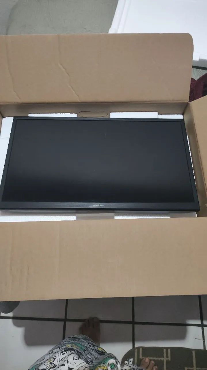 Vendo monitor gamer 22 polegadas 