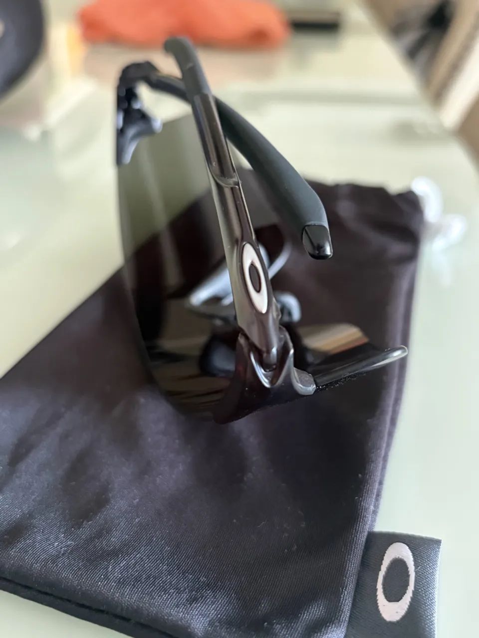 óculos de sol oakley modelo evzero blades - preto - Foto 4