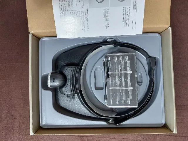 Lupa de cabeça profissional 4 lentes e 3 leds Vuemax Pro - Foto 2
