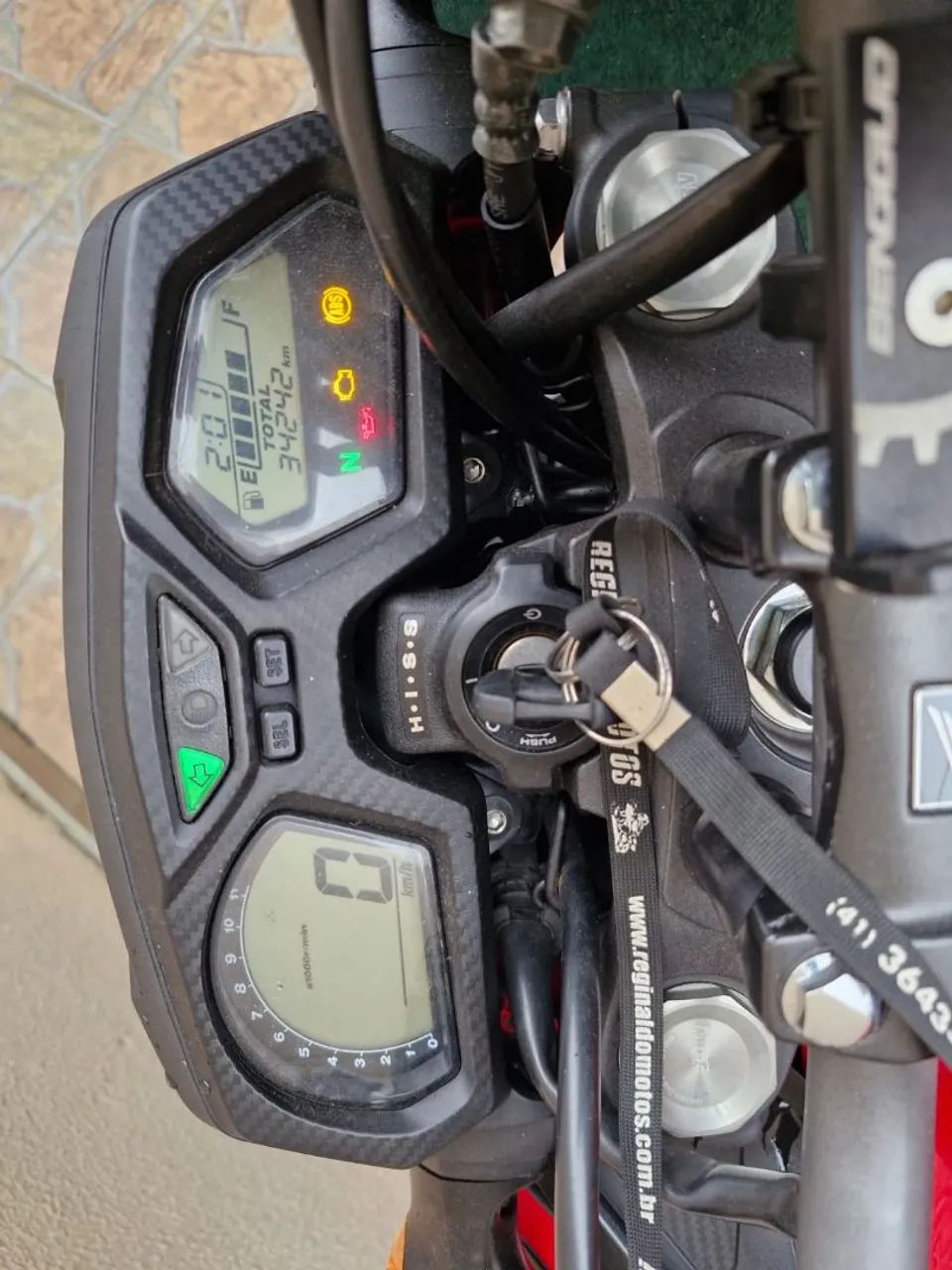 CB650F - Foto 4