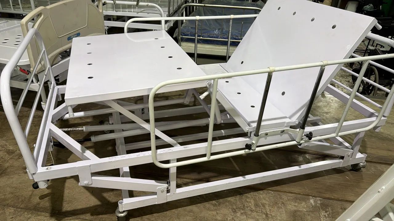 Cama hospitalar 3 manivelas