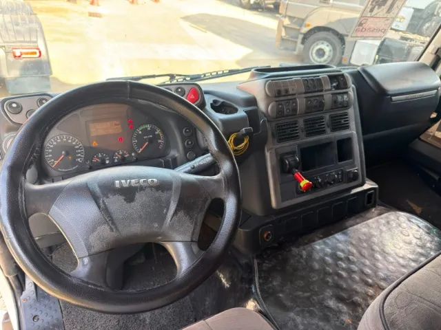 IVECO STRALIS 440 6X2 - Foto 4