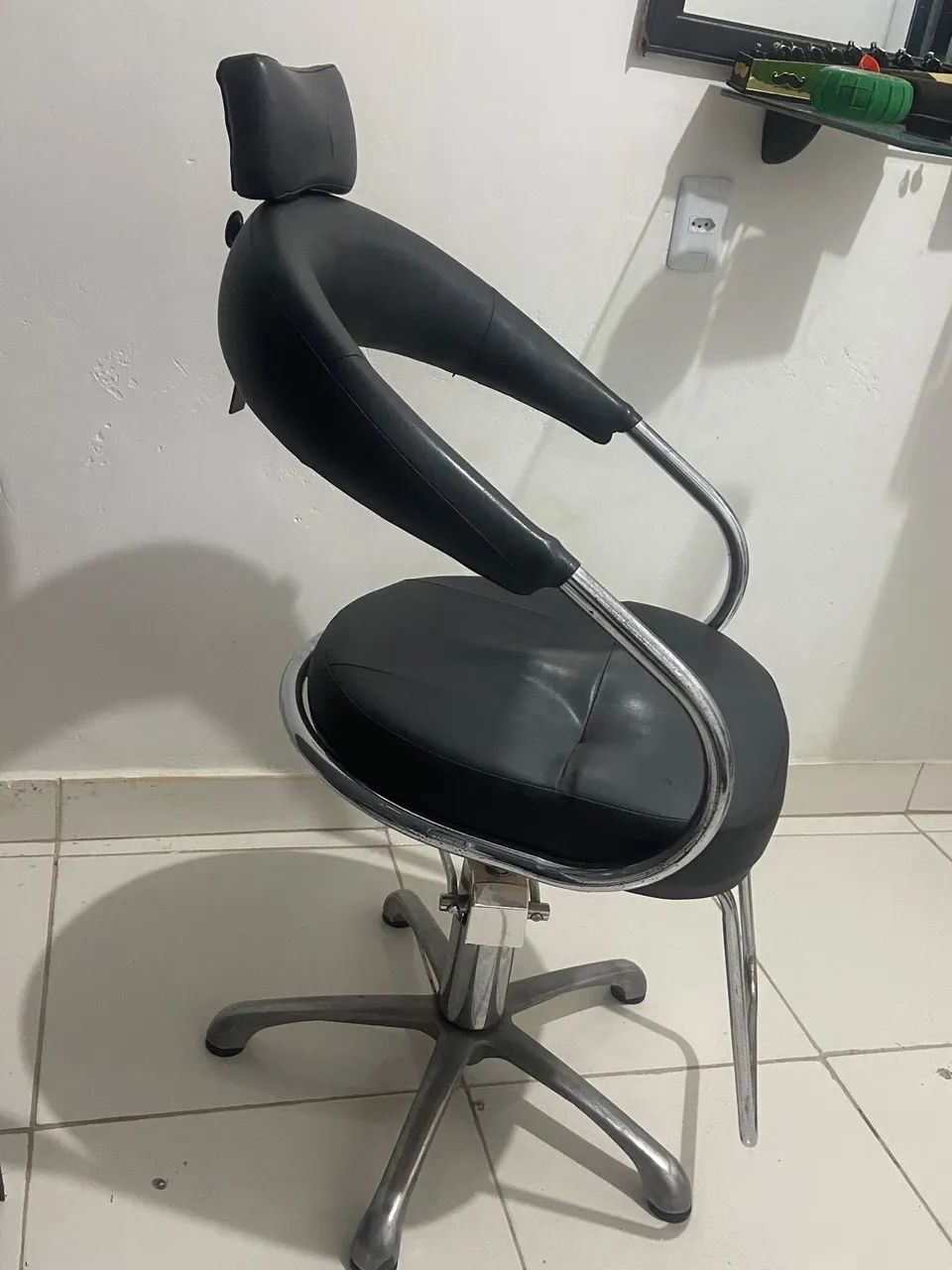 Cadeira para barbearia/salão estado de nova  - Foto 3