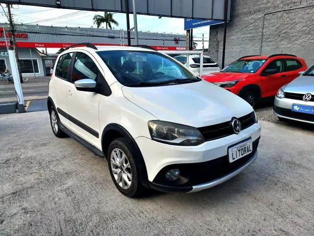 Volkswagen Crossfox 1.6 MI Total Flex 8V 5P 2014