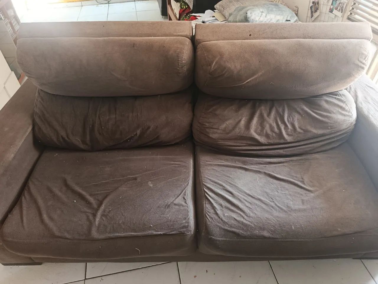 Sofá marrom.  - Foto 2
