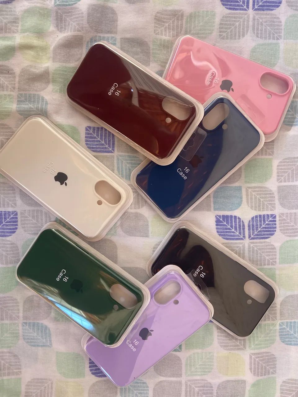 Capa iPhone Silicone Premium 16 e 16 Pró - Foto 2