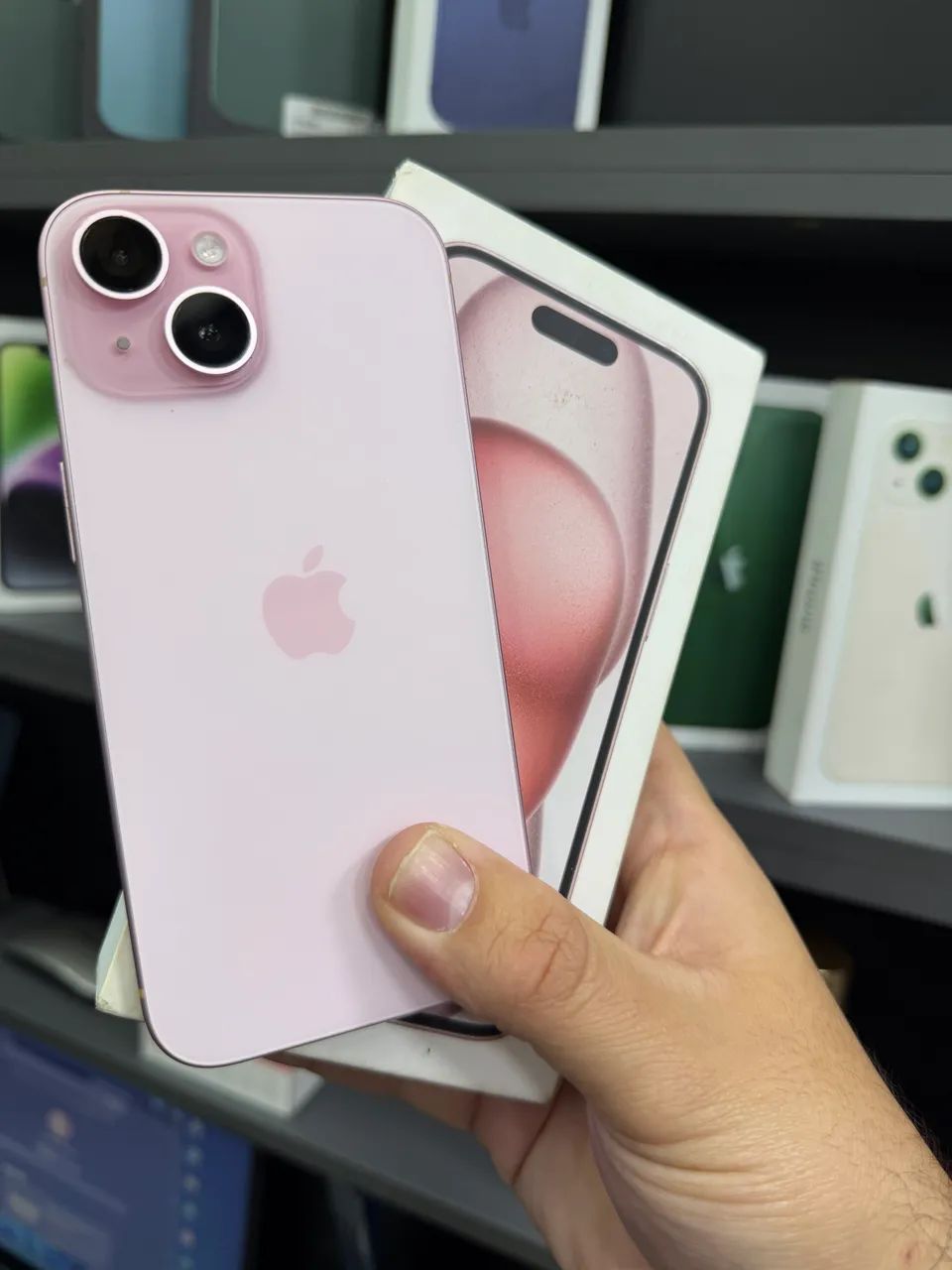 iPhone 15 128GB