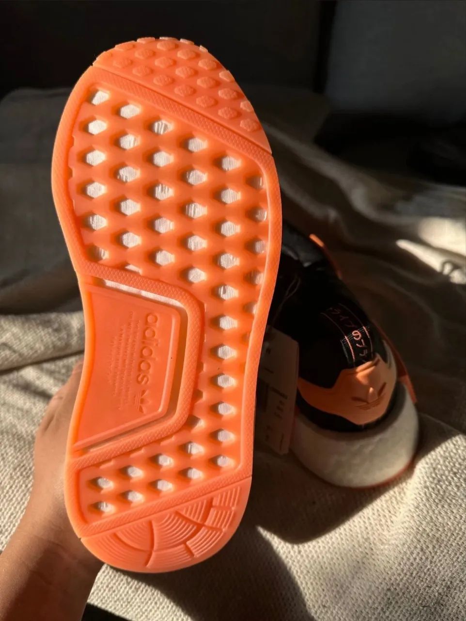 Tênis NMD R1 Feminino - Foto 3