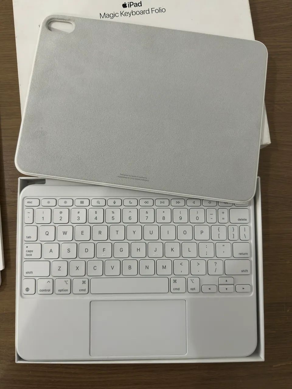 Magic Keyboard Folio Para iPad 10a Geração Apple Branco - Foto 3