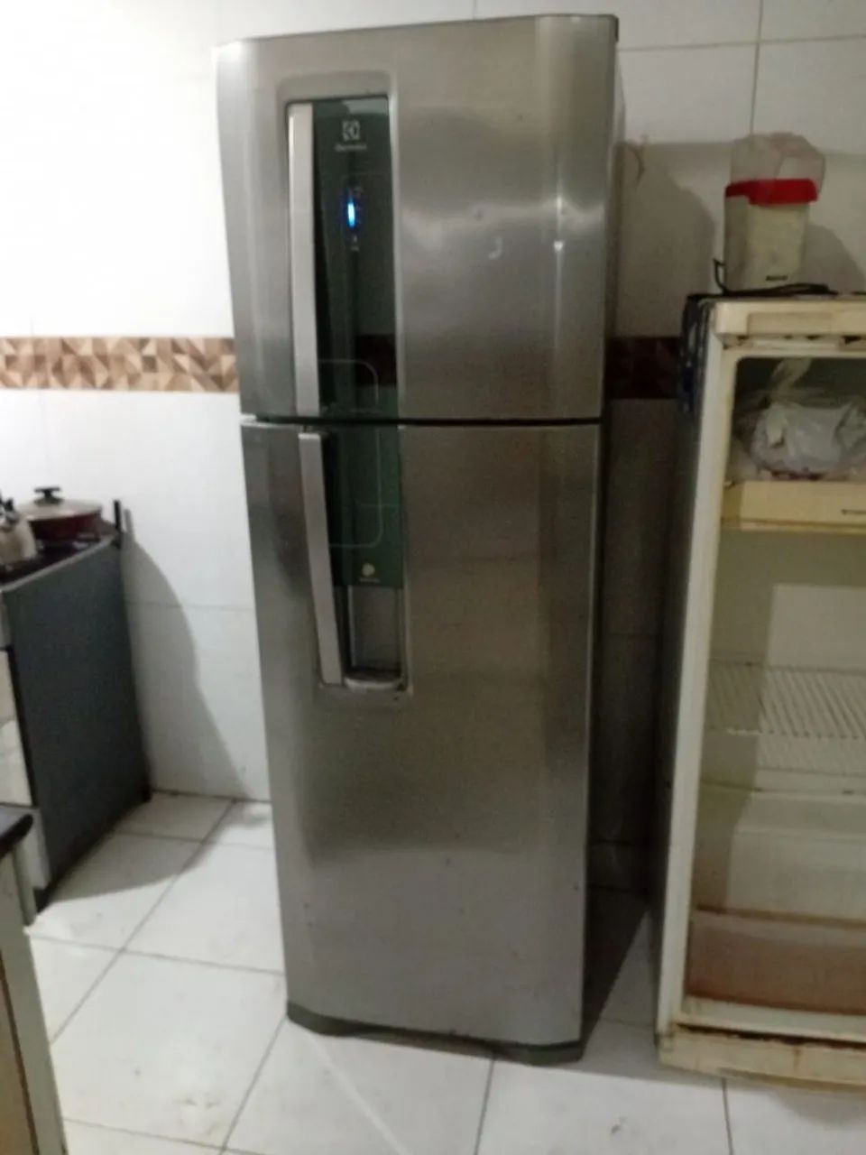 Vendo uma geladeira Frost Free  - Foto 3