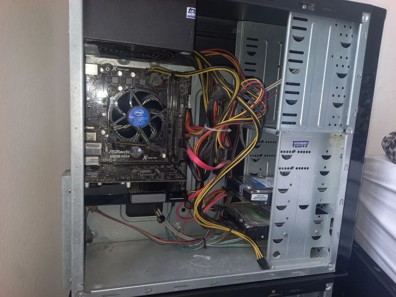 2 Gabinetes Para Retirada de Peças - Foto 4