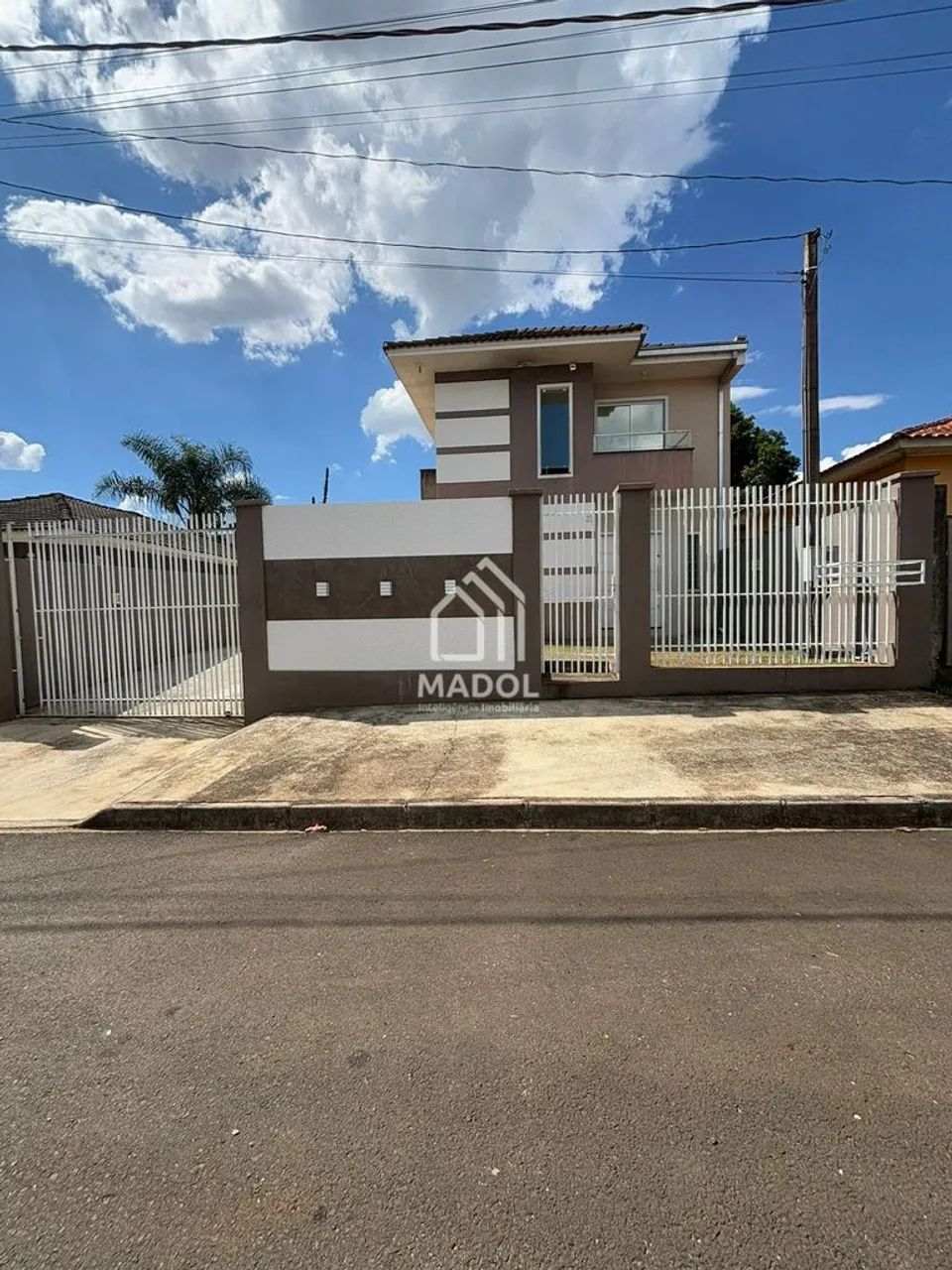 Sobrado 2 quartos Uvara as - Amplo Terreno