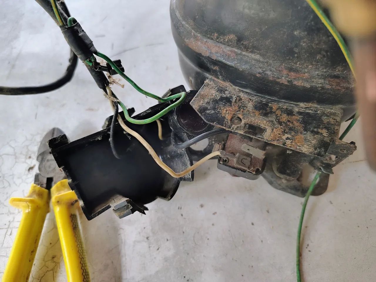 COMPRESSOR TECUMSEH 1/10 R-134 220V - Foto 4