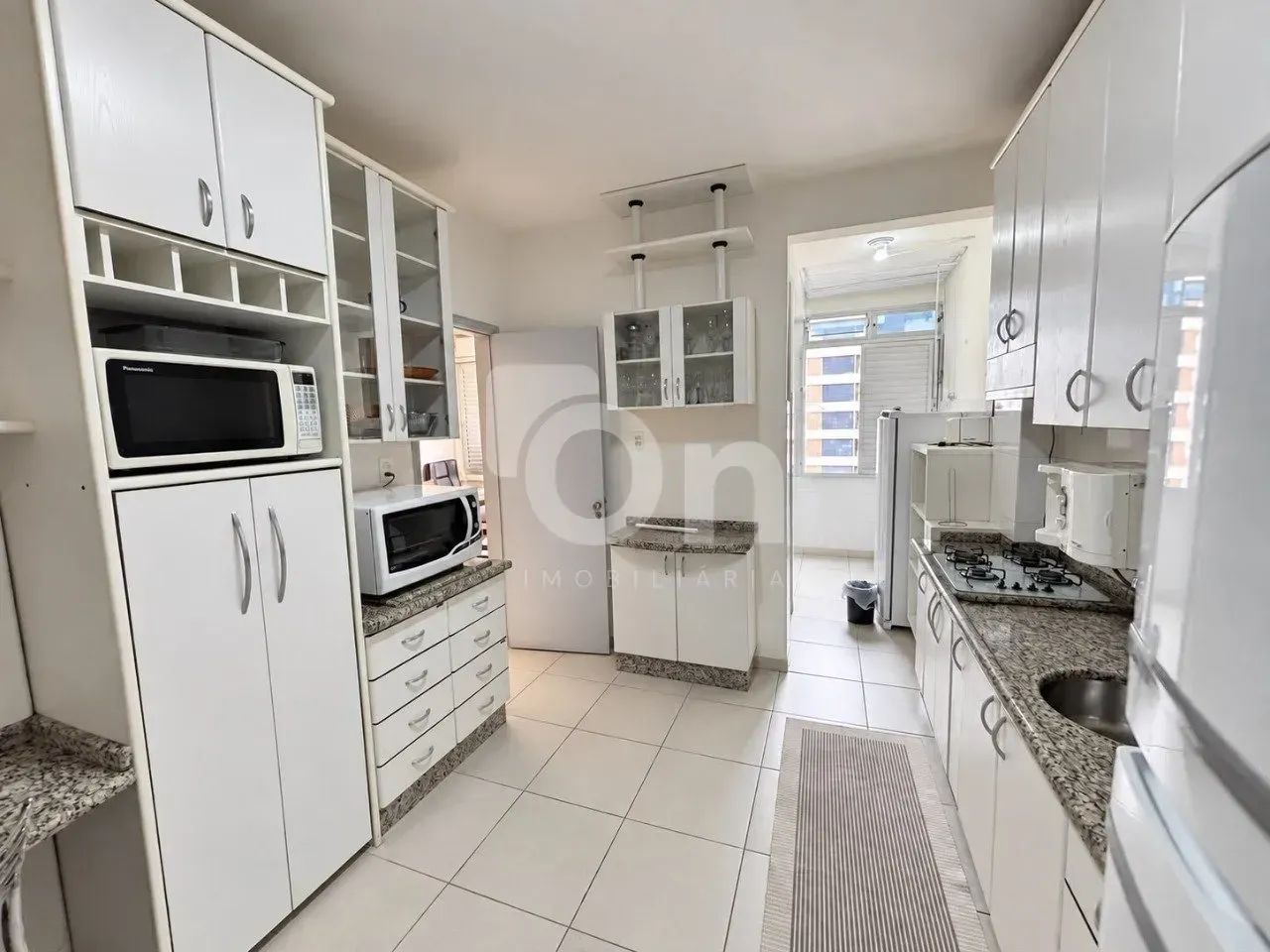 Apartamento de 2 dormitórios à venda no Centro - Foto 5