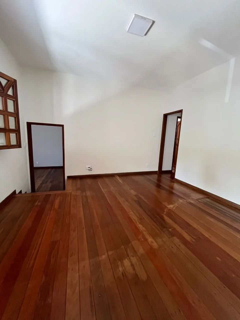 Alugo Casa 4 quartos com Piscina| Funcionários  - Foto 5
