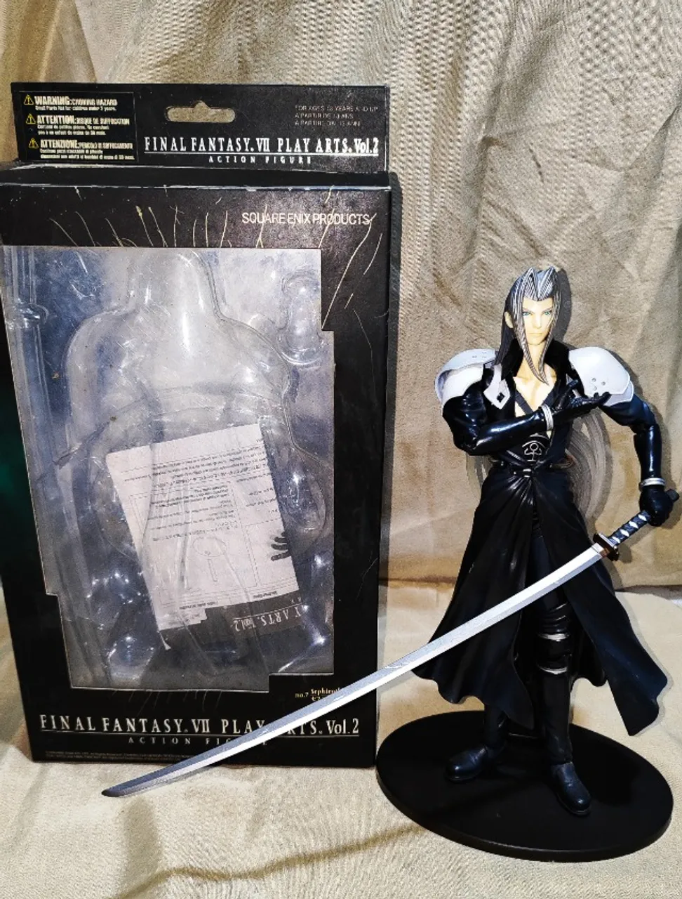 Play Arts Final Fantasy Vii 7 No 3 Aerith (clássico) - Hobbies e