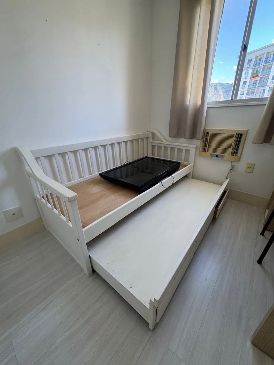 Cama