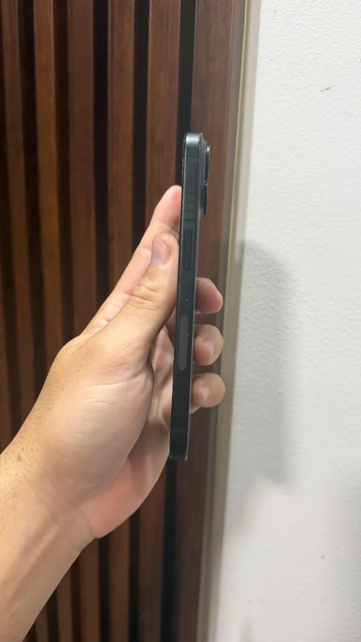 iPhone 15  - Foto 2