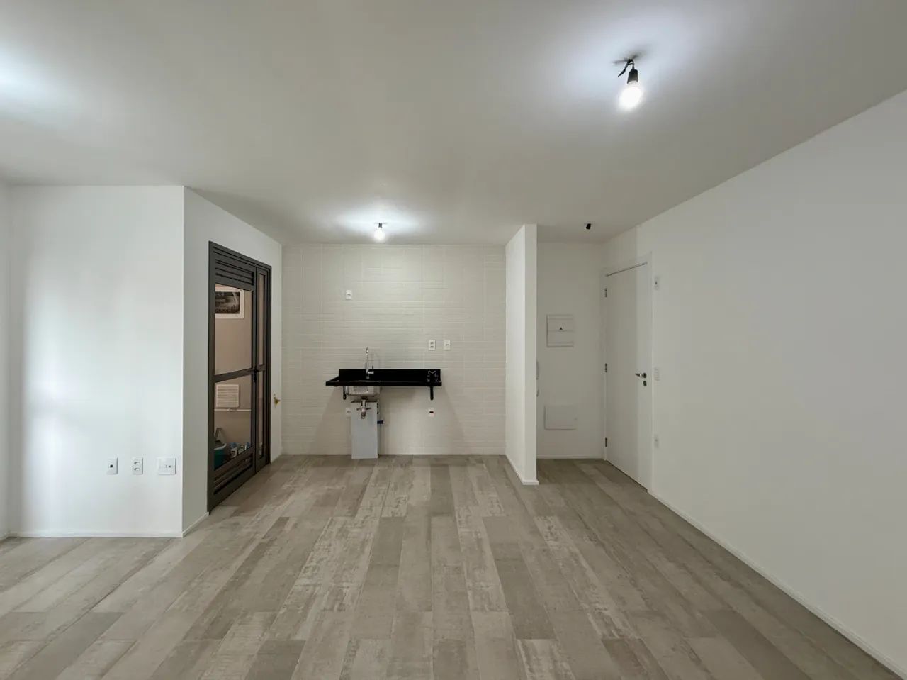Apartamento para venda em Moema com 2 quartos, sendo 1 suíte, 64m² - Foto 5