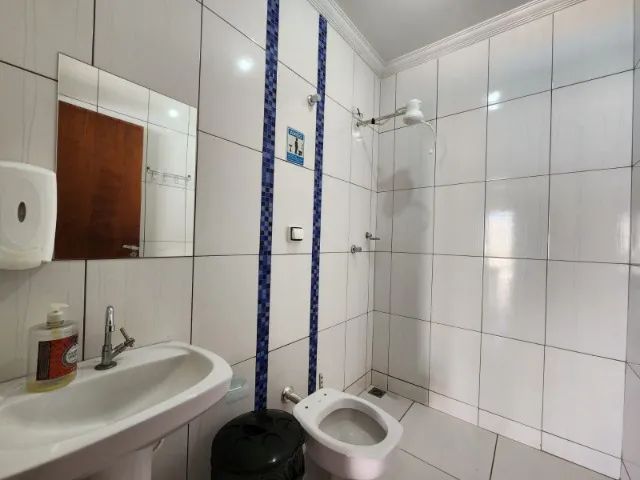 VENDO ESPAÇOSA ÁREA DE LAZER - Foto 4
