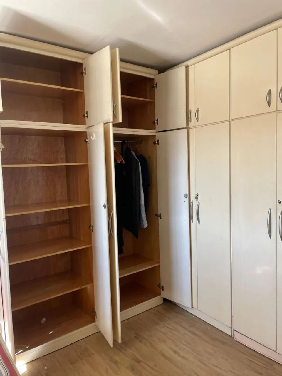 Guarda roupa 8 portas - Foto 3
