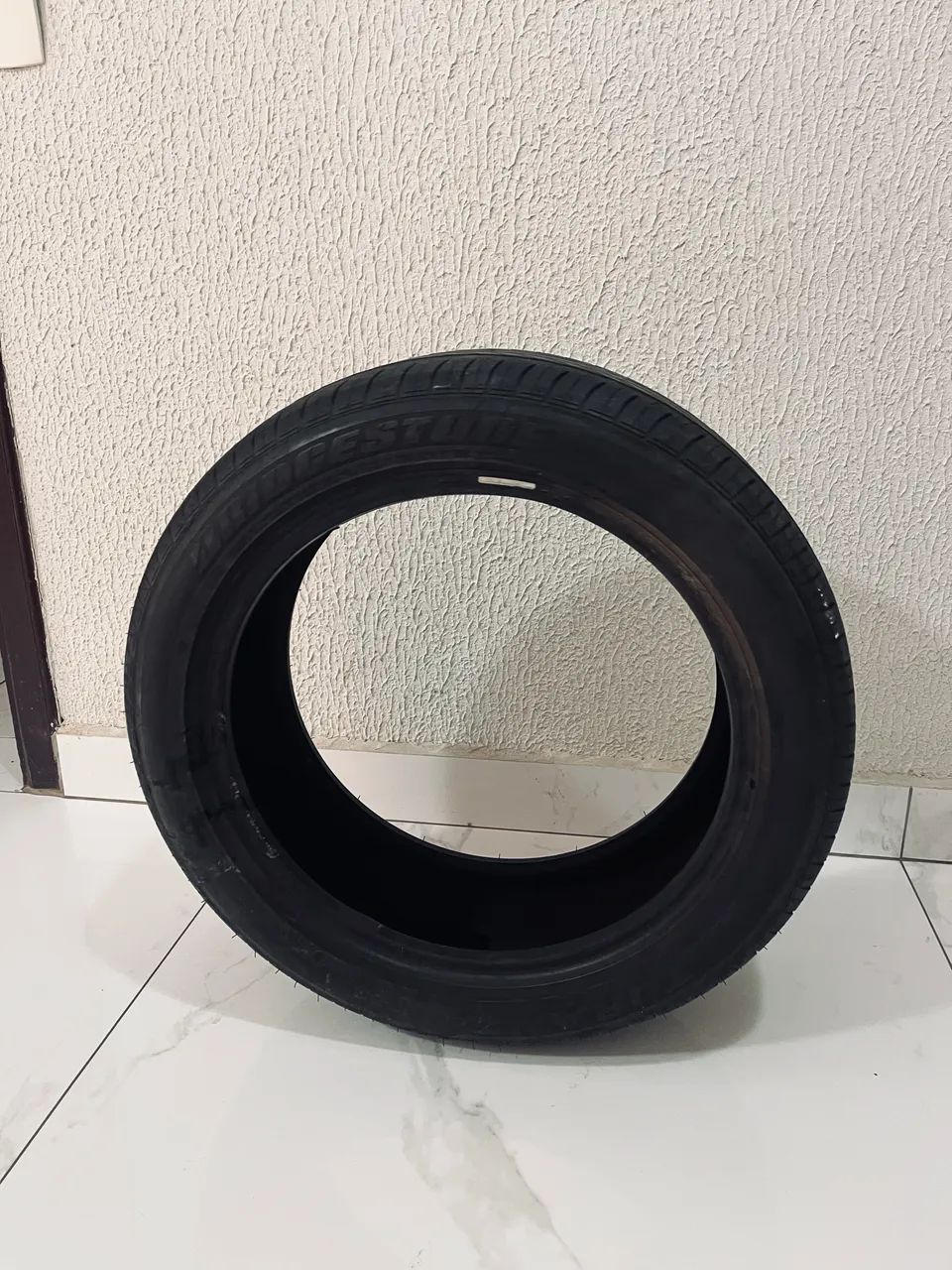 Pneu Bridgestone - Foto 2