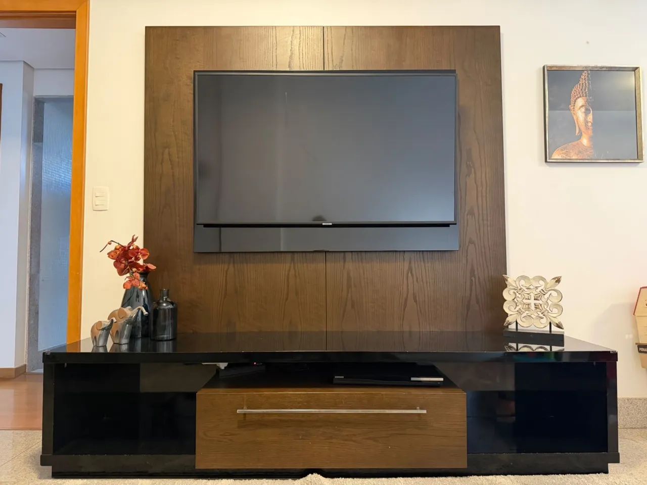 Hack televisão com painel em madeira  - Foto 2