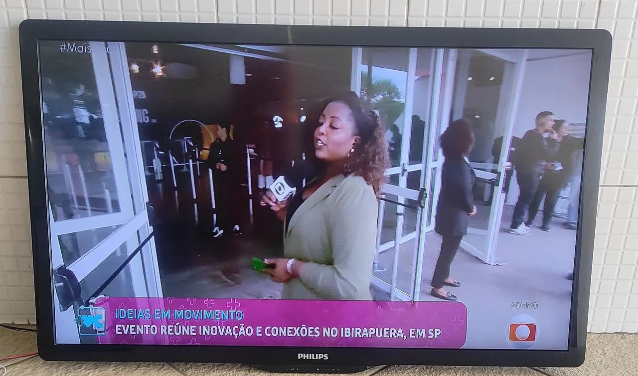 TV Philips LED 40 polegadas conversor digital integrado  - Foto 3