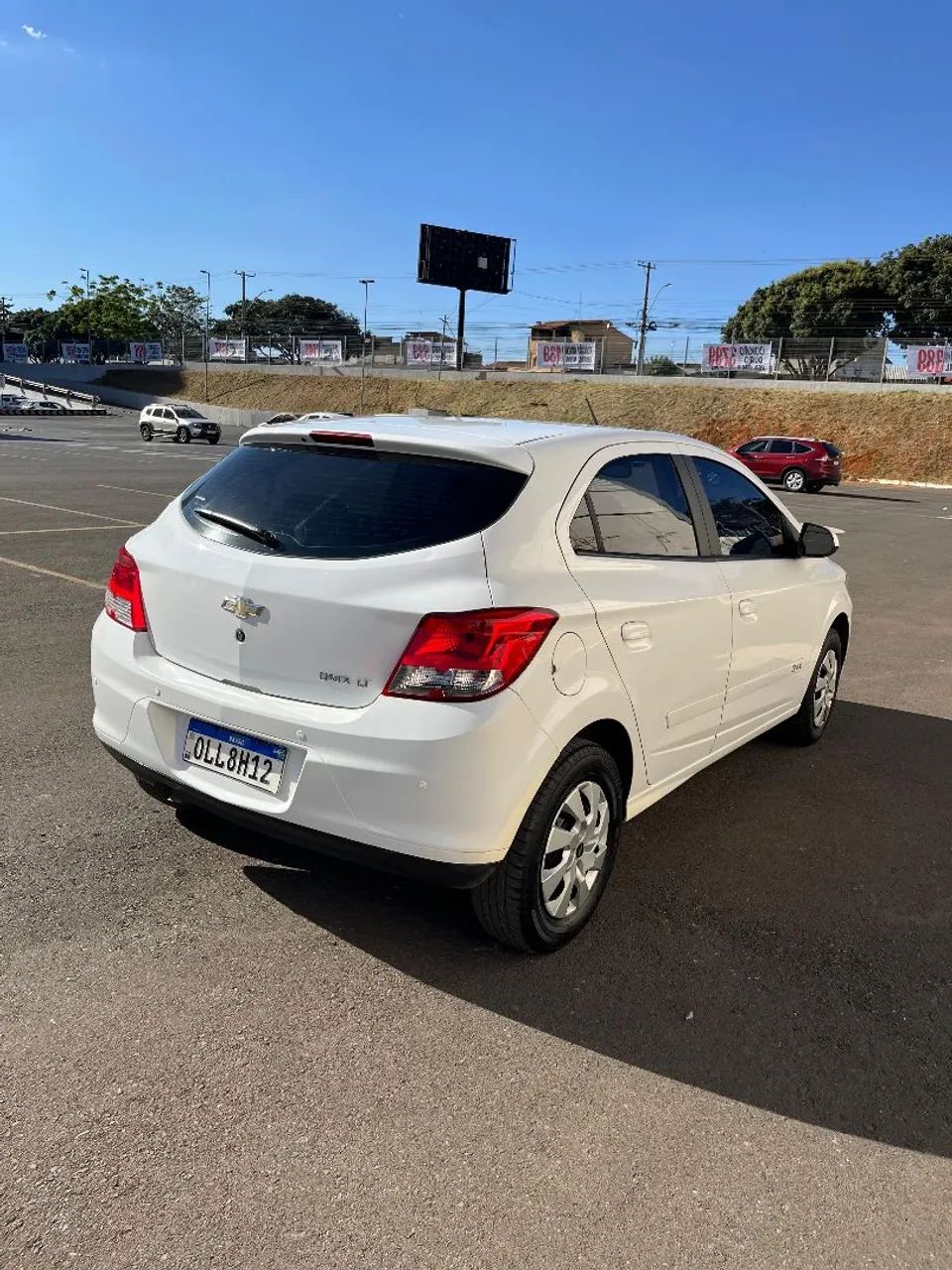Chevrolet Onix 2014