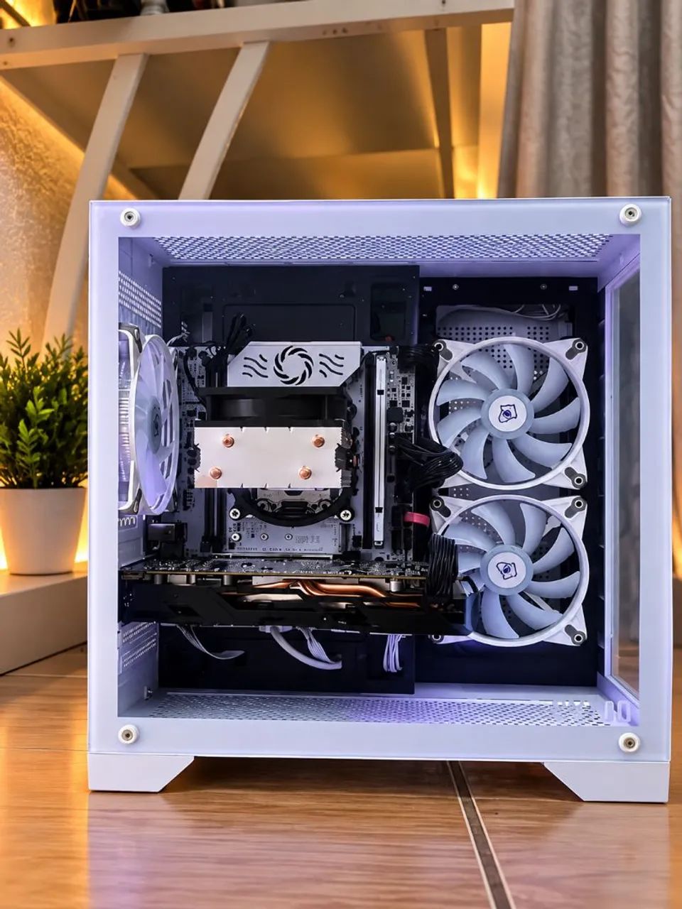 PC GAMER WHITE - Foto 5