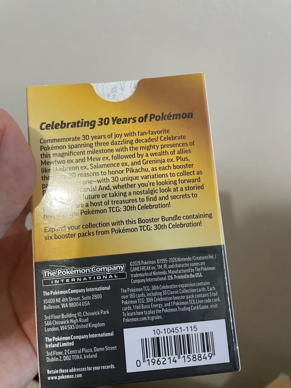 INGLES - como de pacotes - mini bb - pokemon - 30 anos - booster box - Foto 3