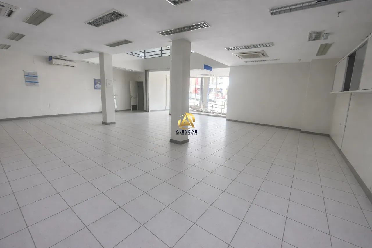 Loja comercial com 415m² na Av. Fernando Ferrari em Goiabeiras  Vitória - Foto 2