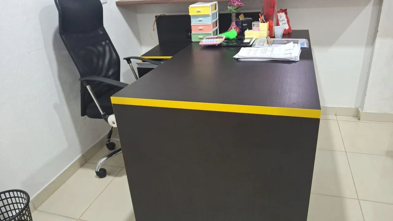 Mesas e bancadas de escritório  - Foto 5