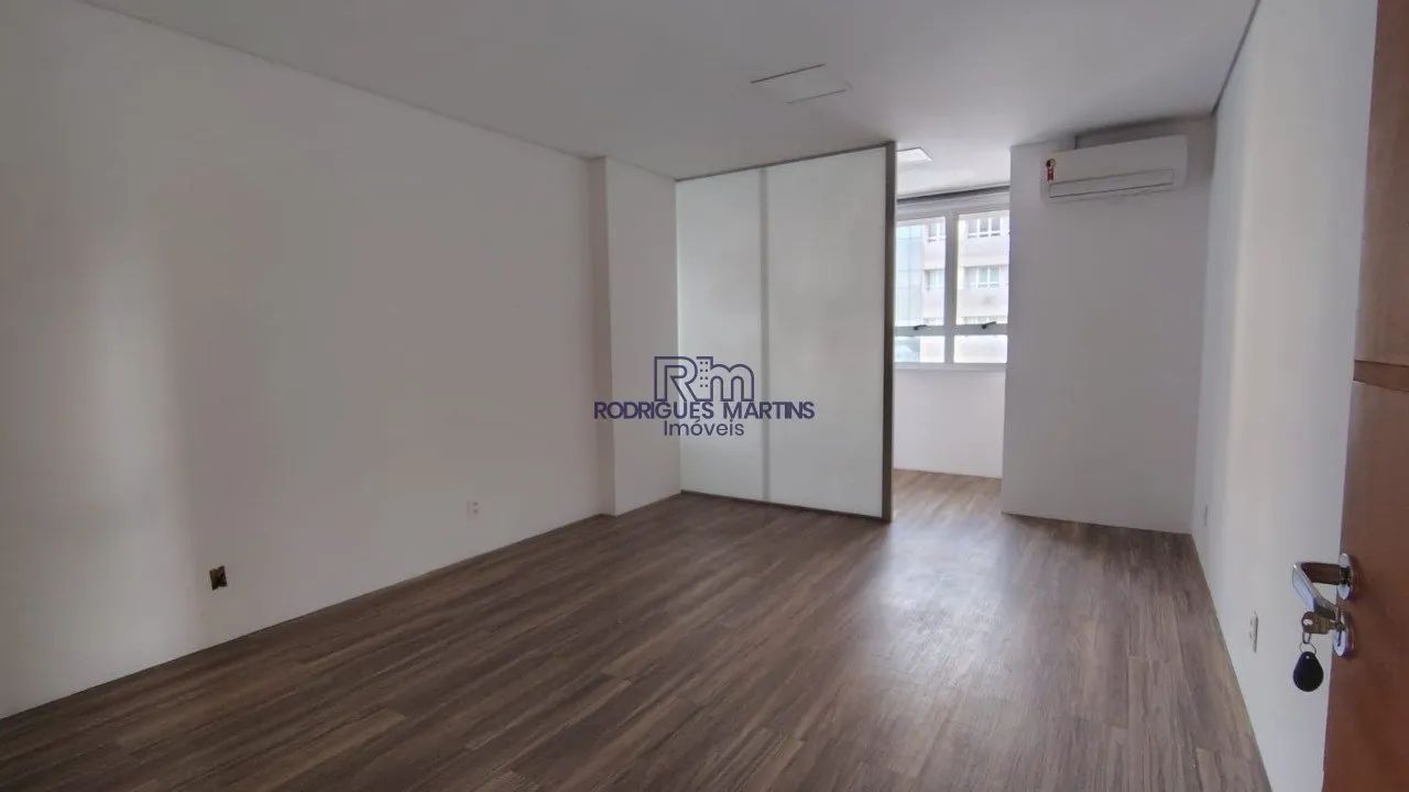ALUGA-SE SALA COMERCIAL NO CAIÇARA. - Foto 3