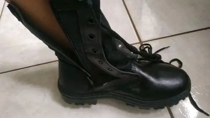 Coturno com zíper  - Foto 2