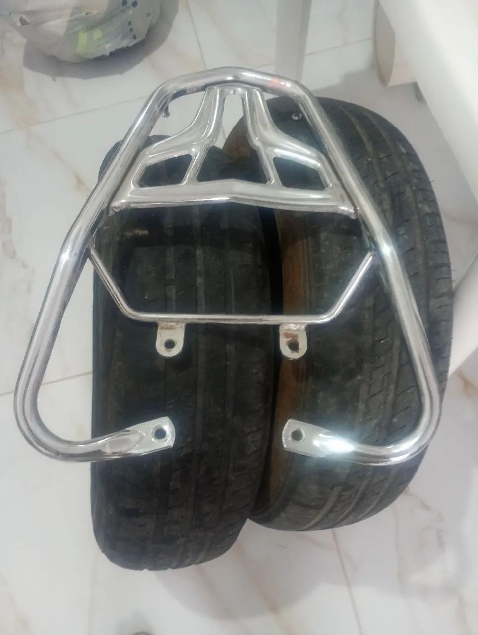 Bagageiro de Titan  - Foto 2