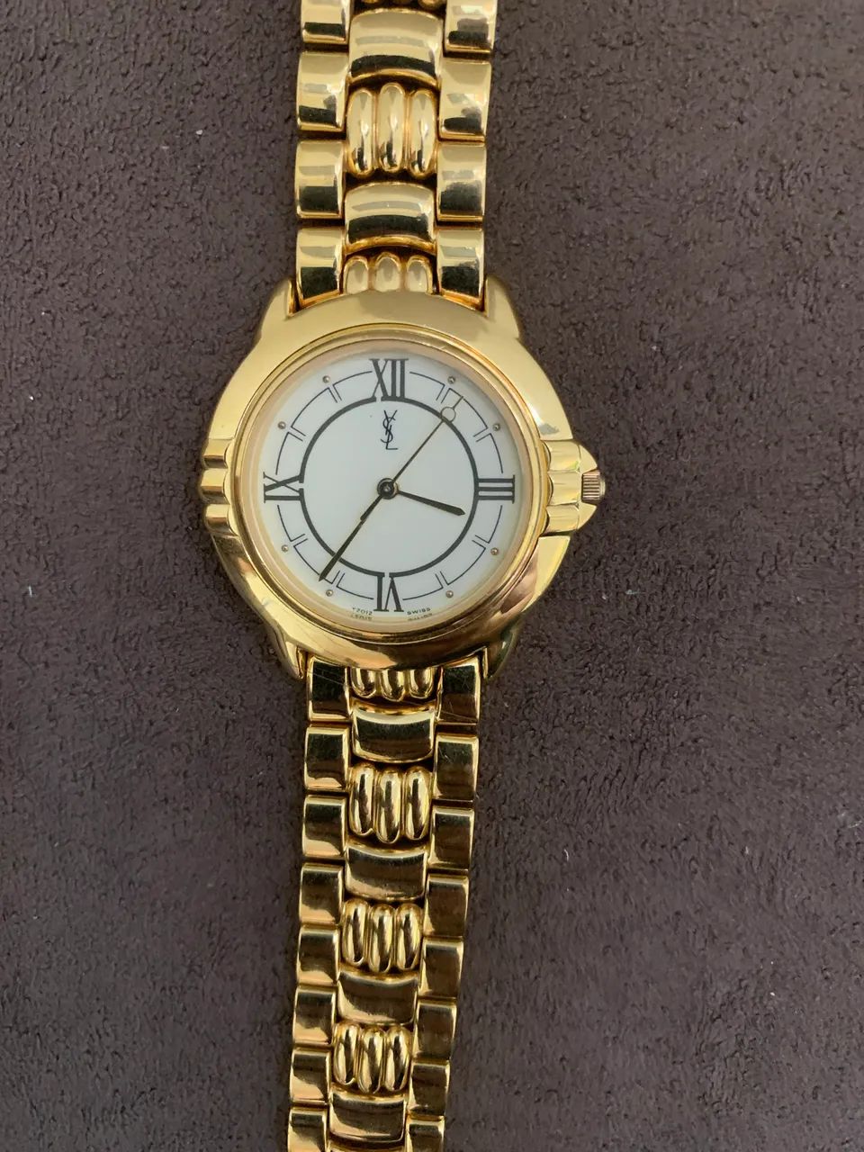 Relógio de luxo Yves Saint Laurent