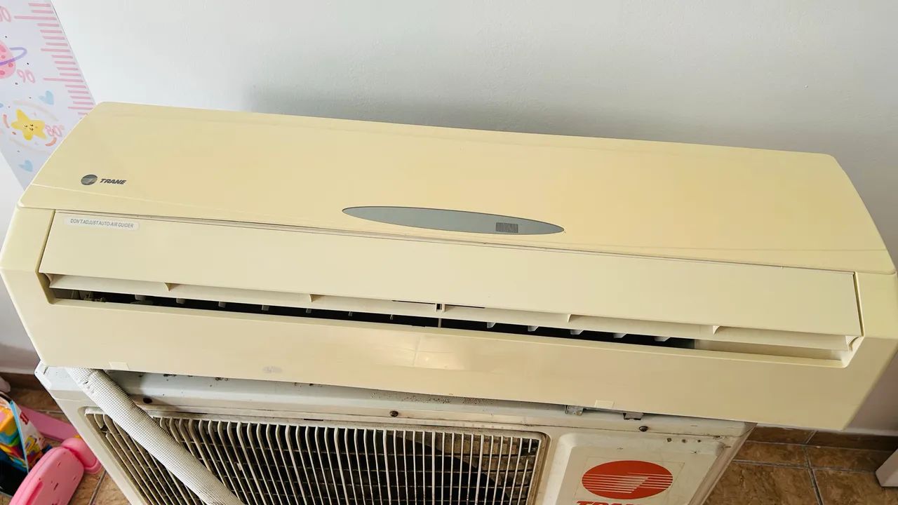 Ar-Condicionado Split Trane 18.000 BTUs 220V Funcionando Perfeitamente