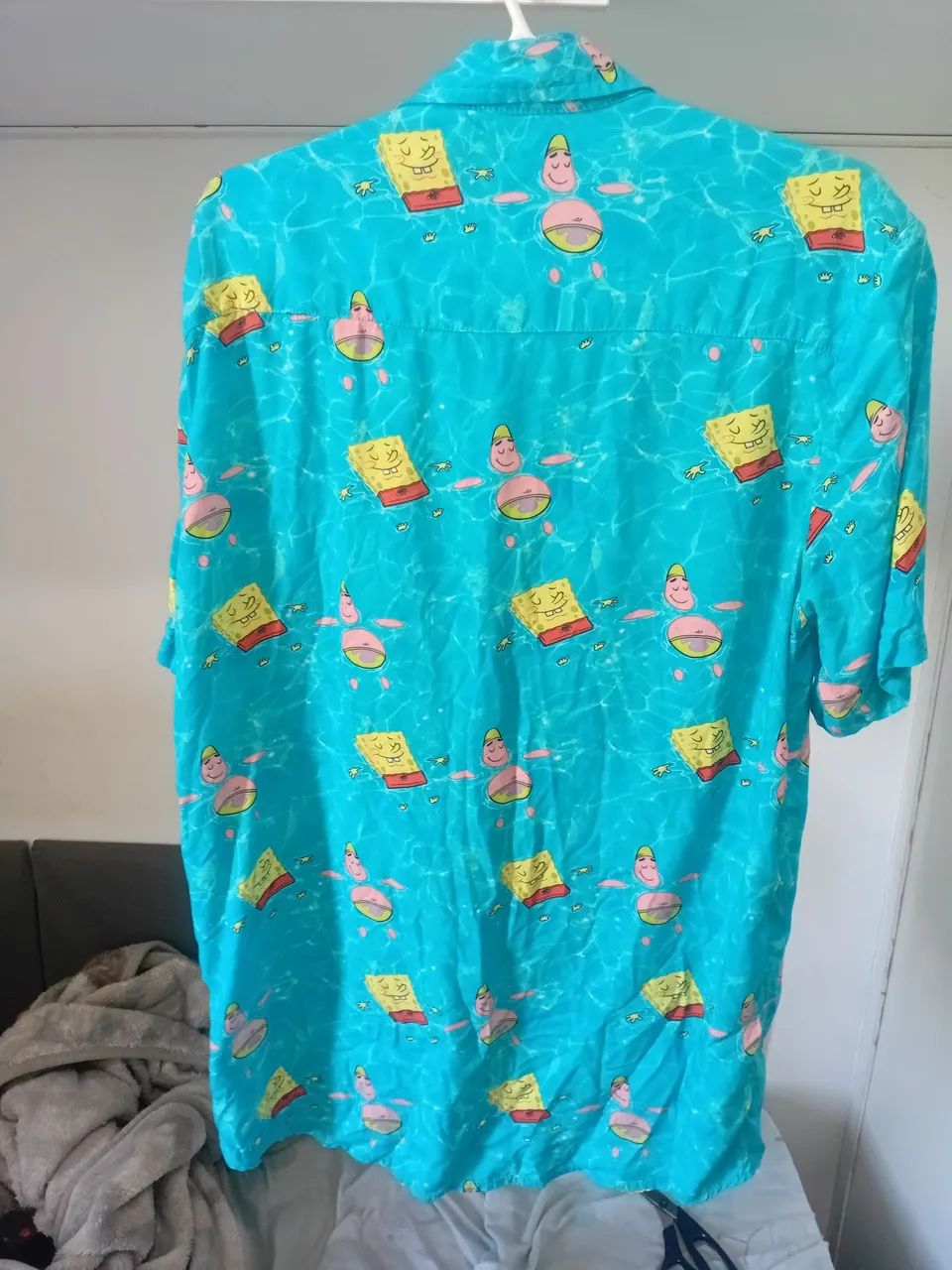 Camisa havaiana baw bob esponja - Foto 3