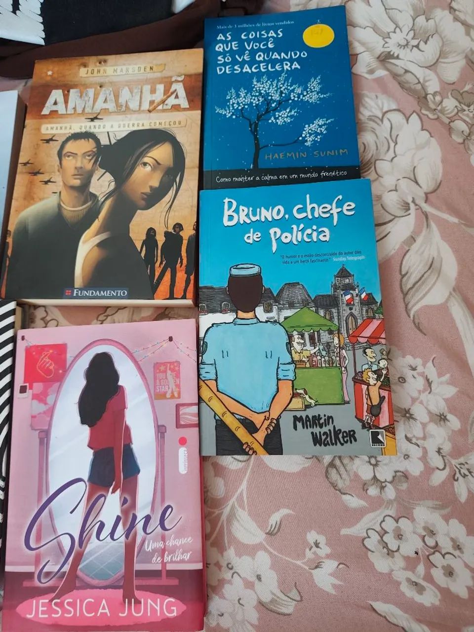 Livros aleatórios  - Foto 2