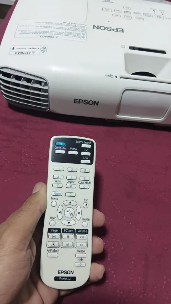 Projetor Epson PowerLite X39 - Foto 2