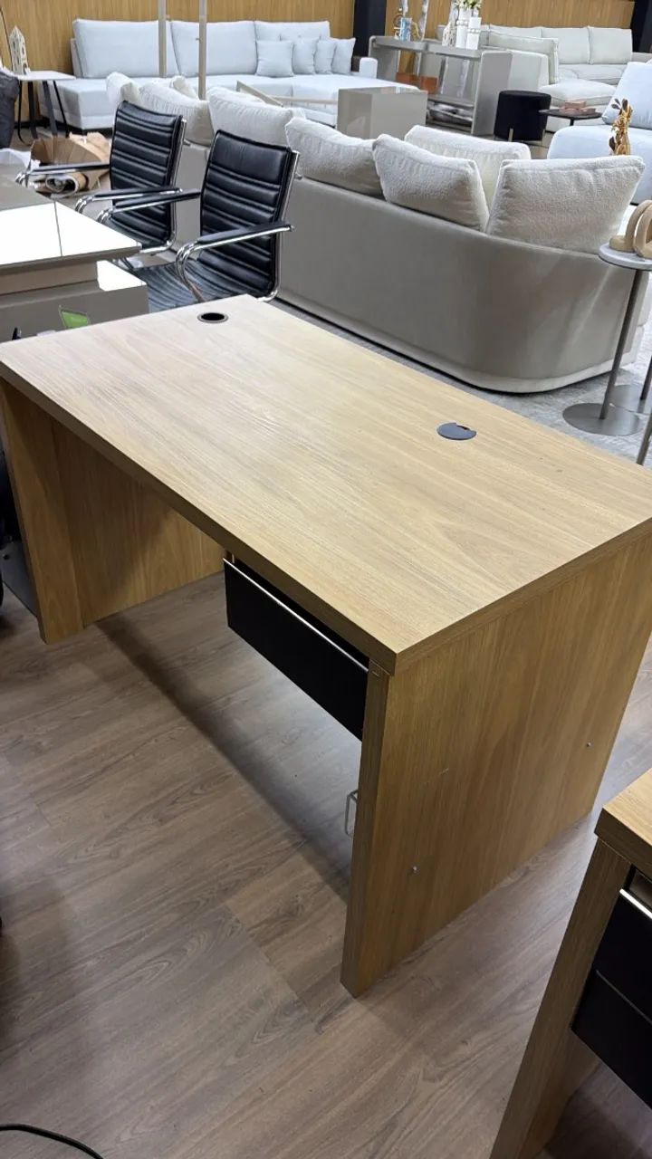Mesa de escritório 