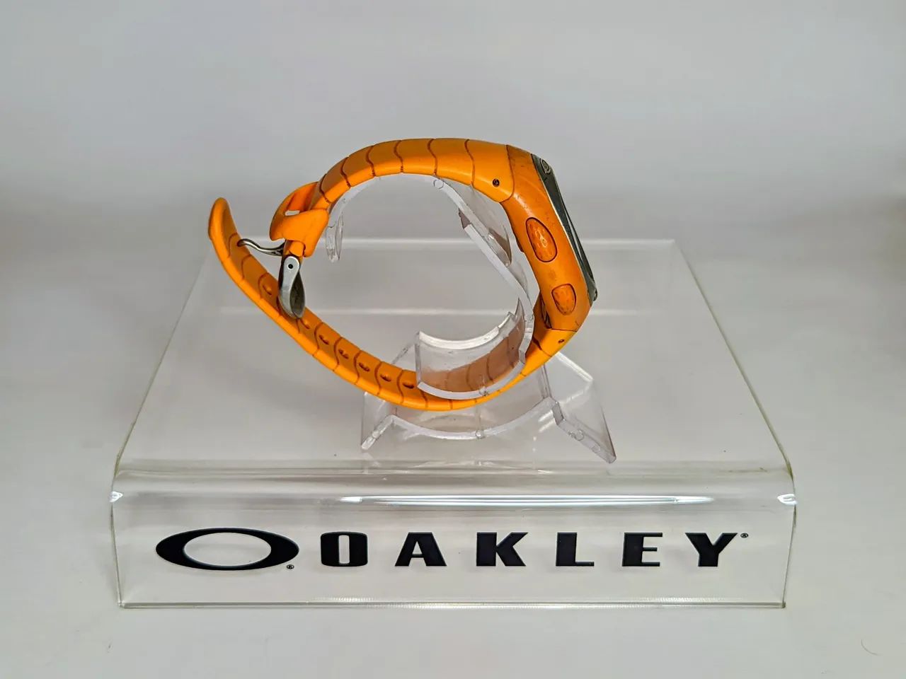 Relógio Oakley D.5 Fire/Silver  - Foto 5