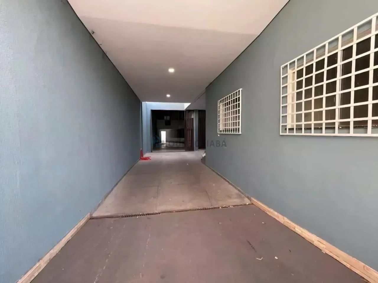 VENDE-SE PRÉDIO COMERCIAL COM 2 APARTAMENTOS  EXCELENTE OPORTUNIDADE! - Foto 3