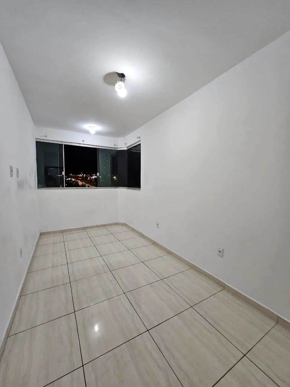 ALUGA-SE APARTAMENTO - SAMAMBAIA/DF - Foto 2