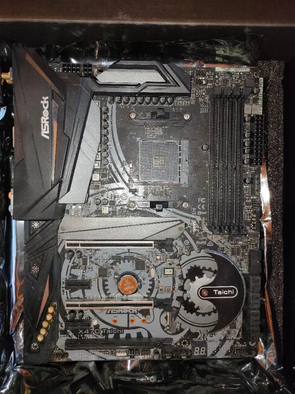 ASRock X470 Taichi<br><br> - Foto 4
