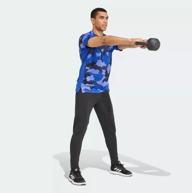 Camiseta estampada train essentials camo adidas - Foto 3